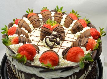 Big Buck's Ice Cream, Custom-Made Ice Cream Cakes