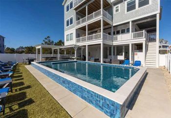 KEES Vacations, FREE pet stays and pool heat on " K6312 Summer Salt" reservations