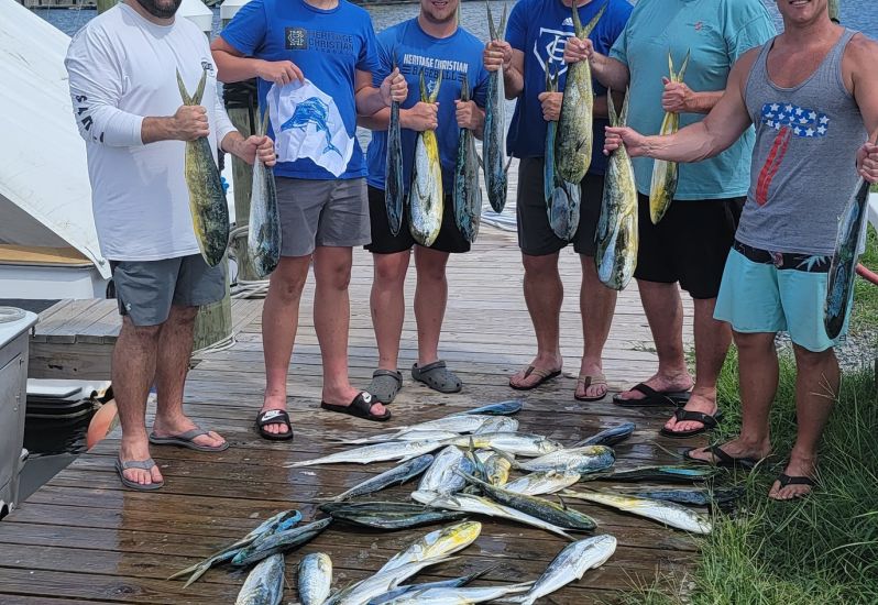 Mahi with a sail kicker